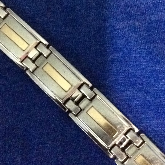 Gold and Stainless steel men’s bracelet. - Picture 2 of 4